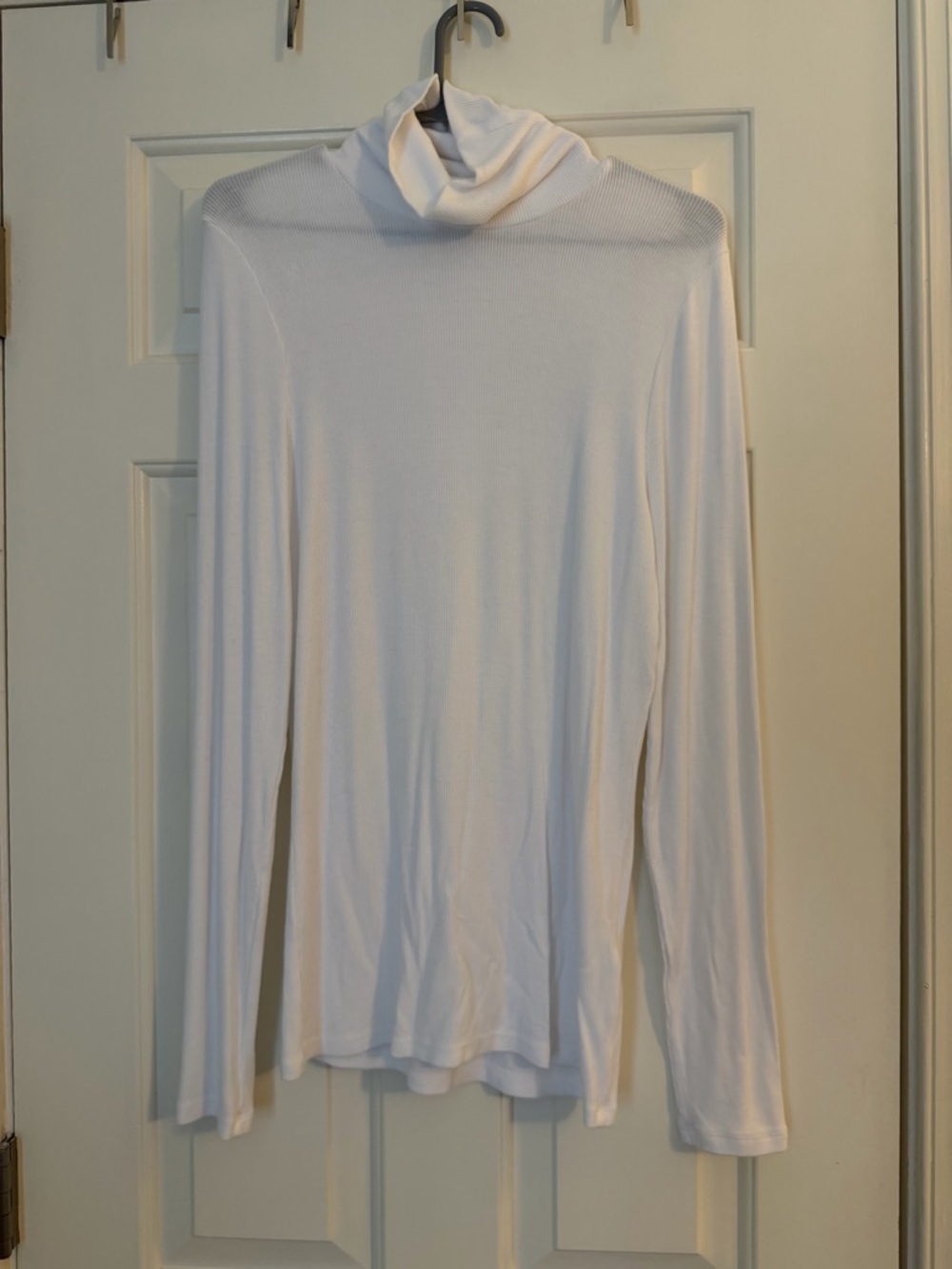 Three Dots White Lightweight Turtleneck Long Sleeve Top